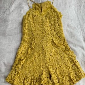 Frill Bottom Detail Lace Romper in Yellow